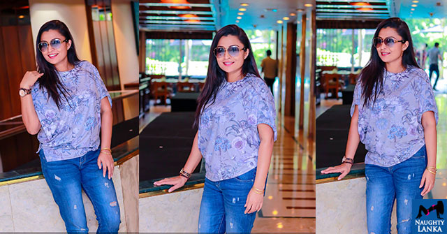 Srimali Fonseka Hot In Ripped Jeans